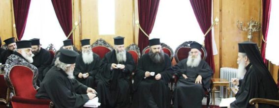 Блаженнейший Патриарх на встрече с иереями района Аккры